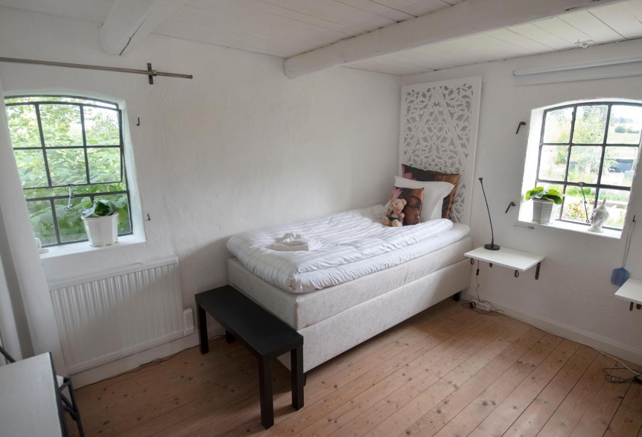 4B Oesterlen Bed & Breakfast 토멜리라 외부 사진
