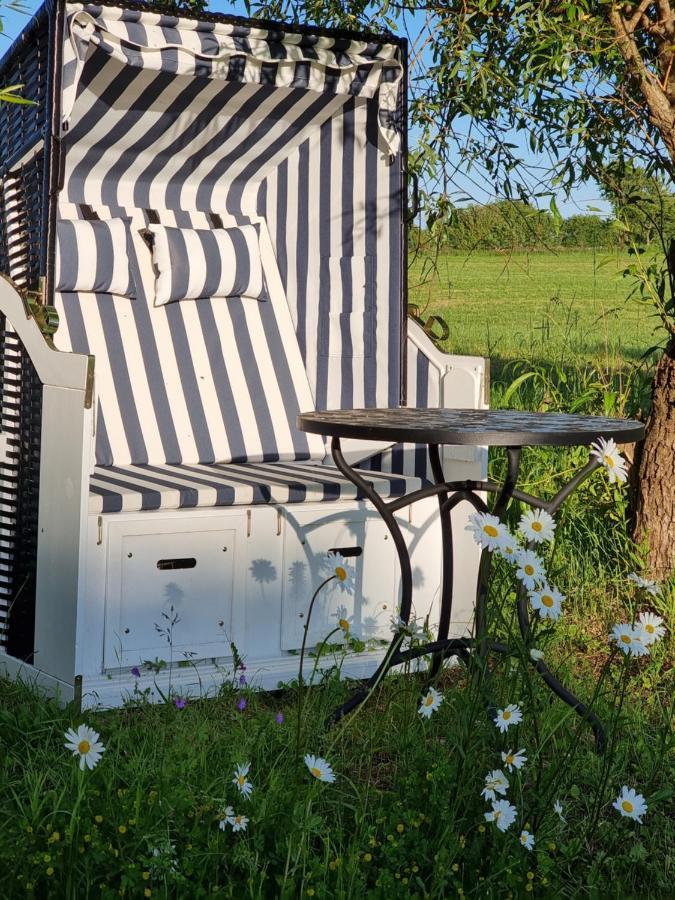 4B Oesterlen Bed & Breakfast 토멜리라 외부 사진